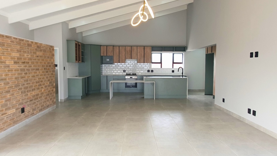 3 Bedroom Property for Sale in Dana Bay Western Cape